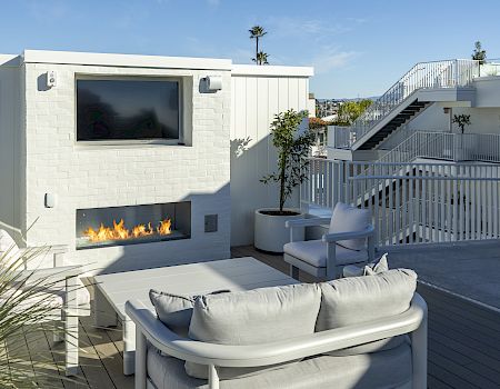 Bay Shores Peninsula Hotel